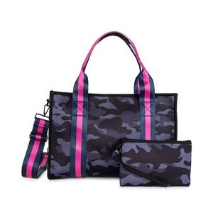 Isla Epic Camo Neoprene Tote